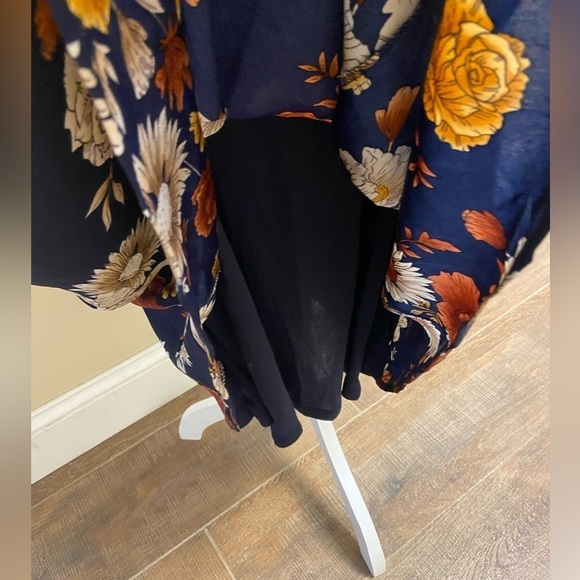 Lulus Flourishing Flirt Navy Blue Floral Cutout Halter Midi Dress Large NWT - Picture 9 of 15